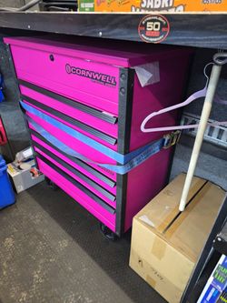 Cornwell power drawer rolling toolbox breast cancer edition