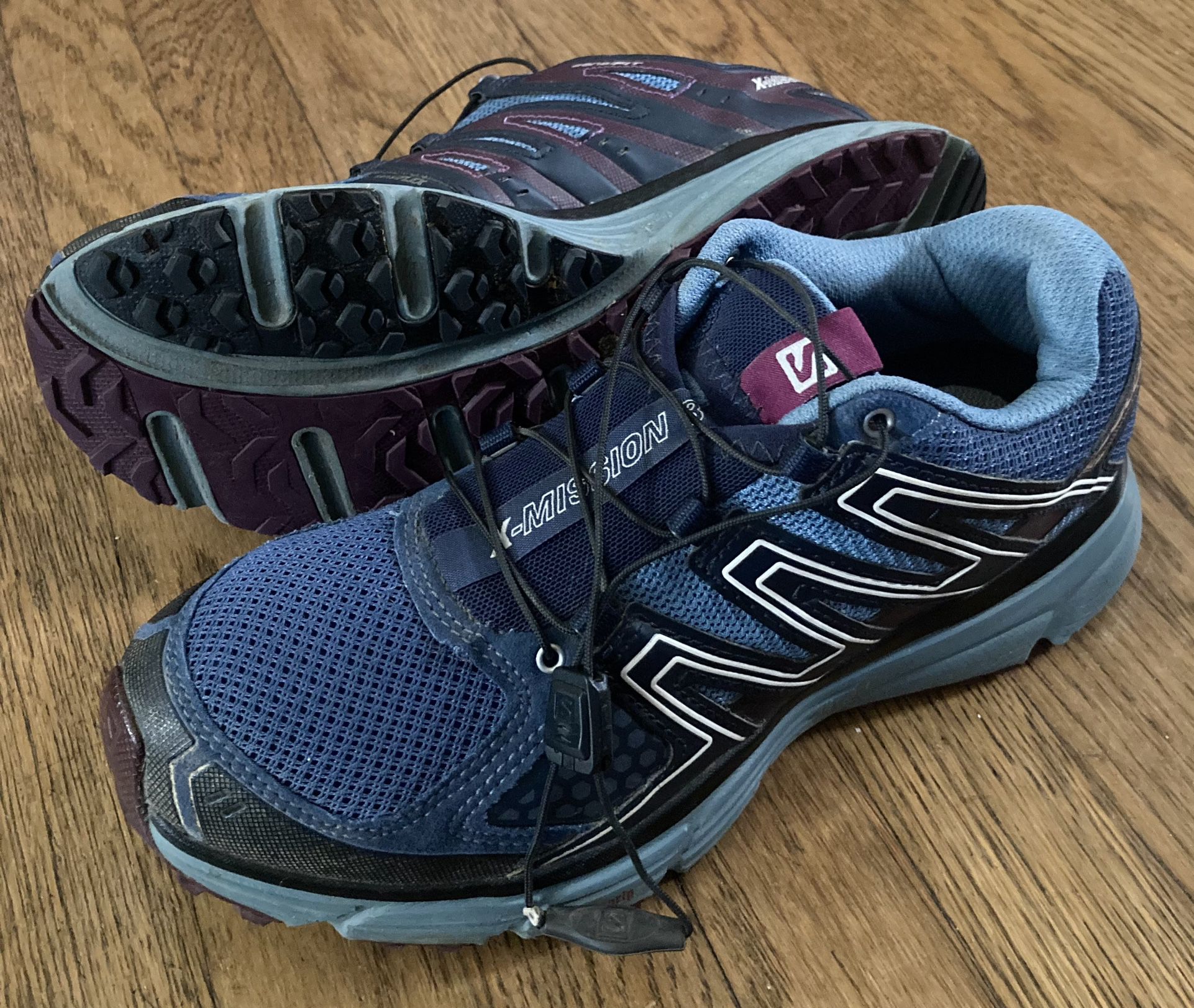 SALOMON TRAIL RUNNING SHOES for Sale in San Diego, CA - OfferUp