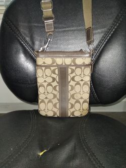 COACH PURSE  (REAL)