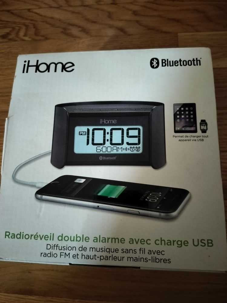 iHome Alarm Radio USB Charger Bluetooth 