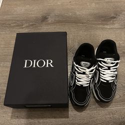 Dior B30