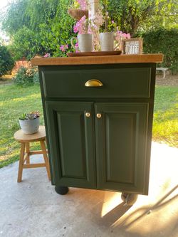 Kitchen island