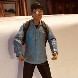 2010 (6) inch Harry Potter Figure With Backpack 