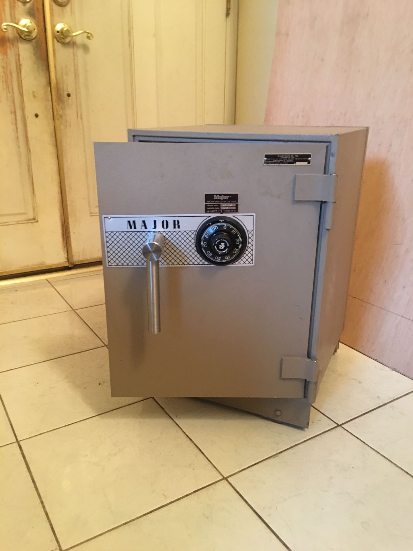 Office Safe by Major Safe Co. Model 1712
