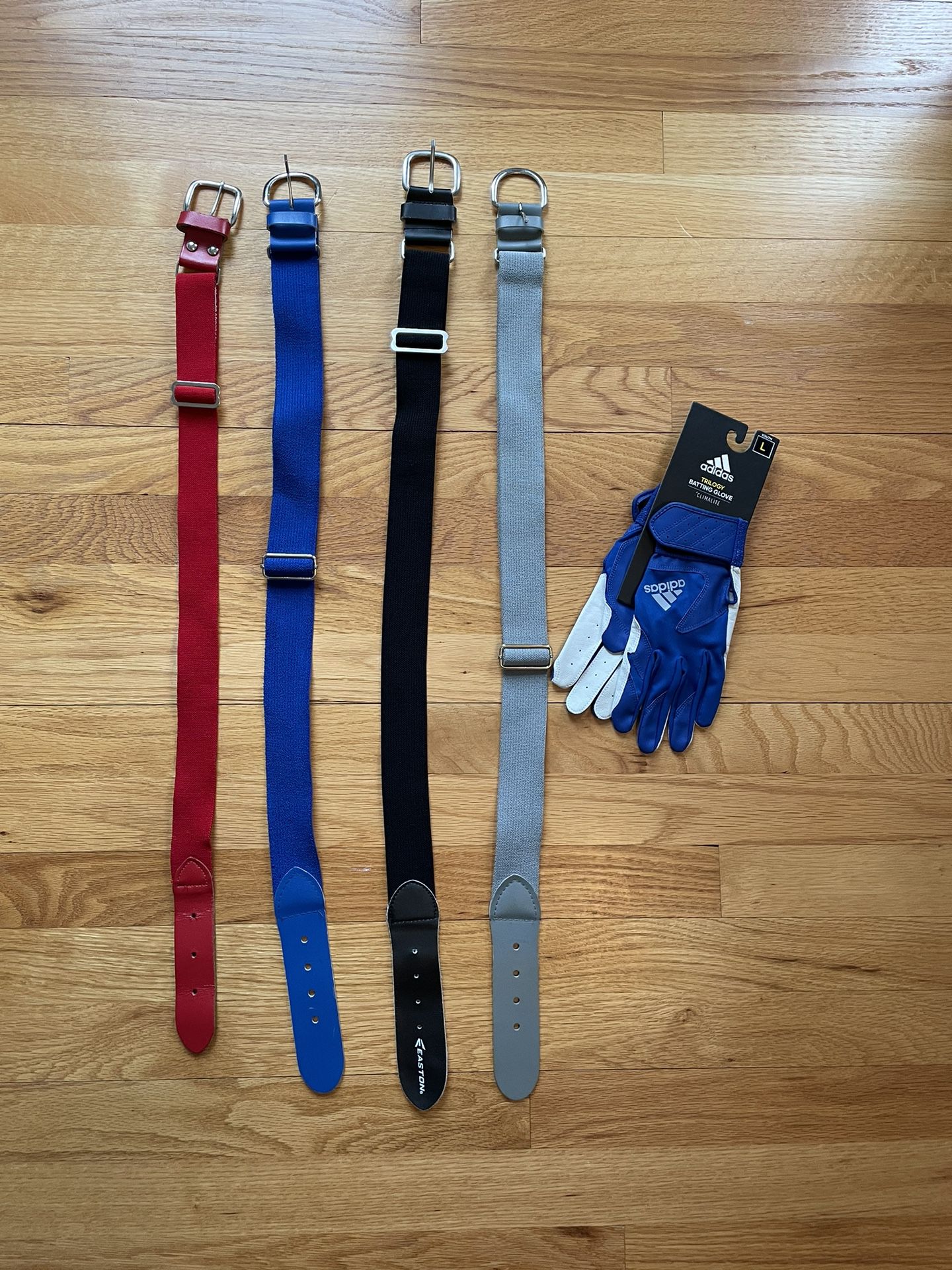 Lot Baseball Softball Belts And Gloves Red Blue Gray Black Youth 
