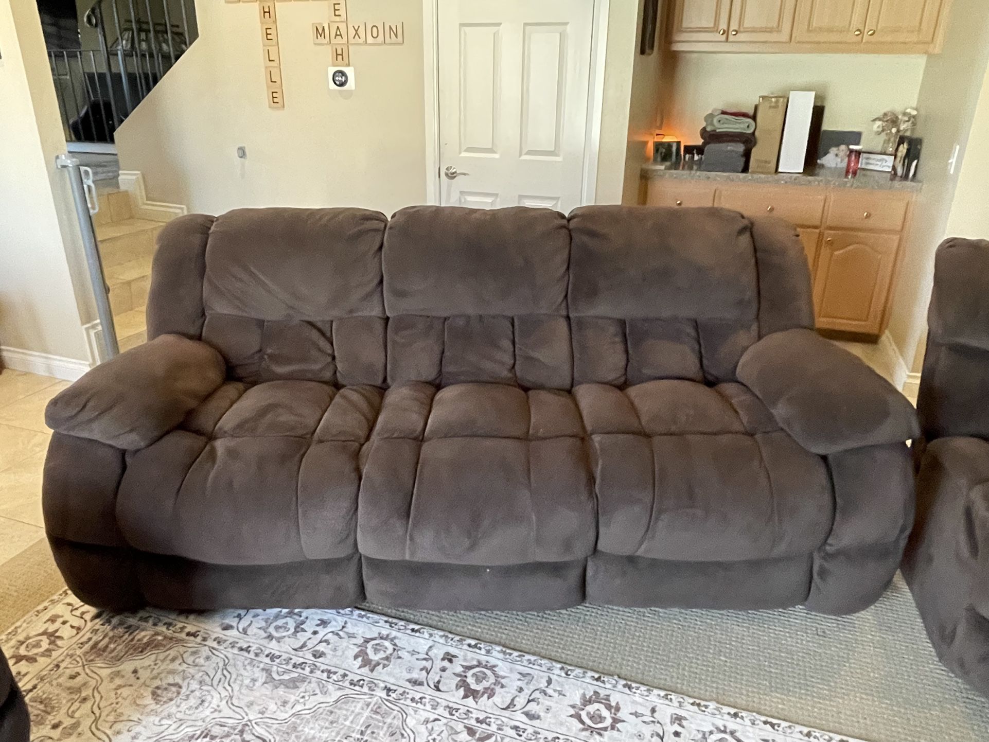 Couch With 5 Recliners
