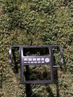 G35 Double Din Radio Trim