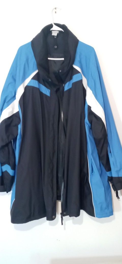 Women's Plus Size Winter Coat with Zip In Lining