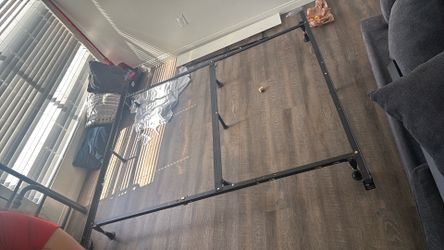 Adjustable base for bed king/queen
