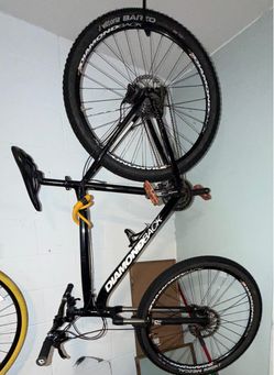 Diamondback Comp 26in with continental street hybrids and a sram 12 speed and upgraded grips pedals and riders