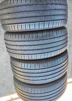 235 55 18 Michelin tires Con Excelente calidad Las 4