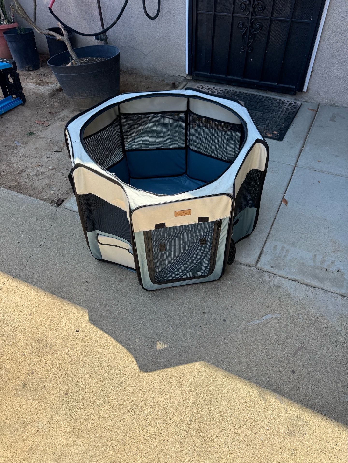 Portable Dog Kennel