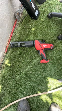 18V Milwaukee caulking gun
