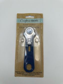Crafter's Square 28mm Rotary Paper Cutter Roller Cutting Tool
