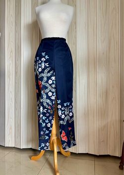 TED BAKER PANTS SIZE 2