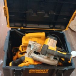 DEWALT TOOL BUNDLE  500$