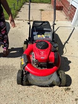 Lawnmower: NOT Self-propelled