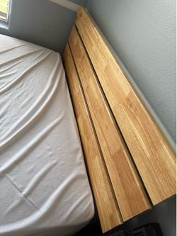 Queen size frame with headboard