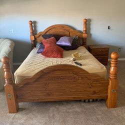 4 Piece Bedroom Set With Detachable Mirror