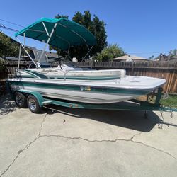 2000 Hurricane Fundeck 198R
