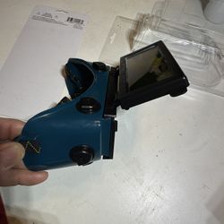 Welders goggles with flip up lens