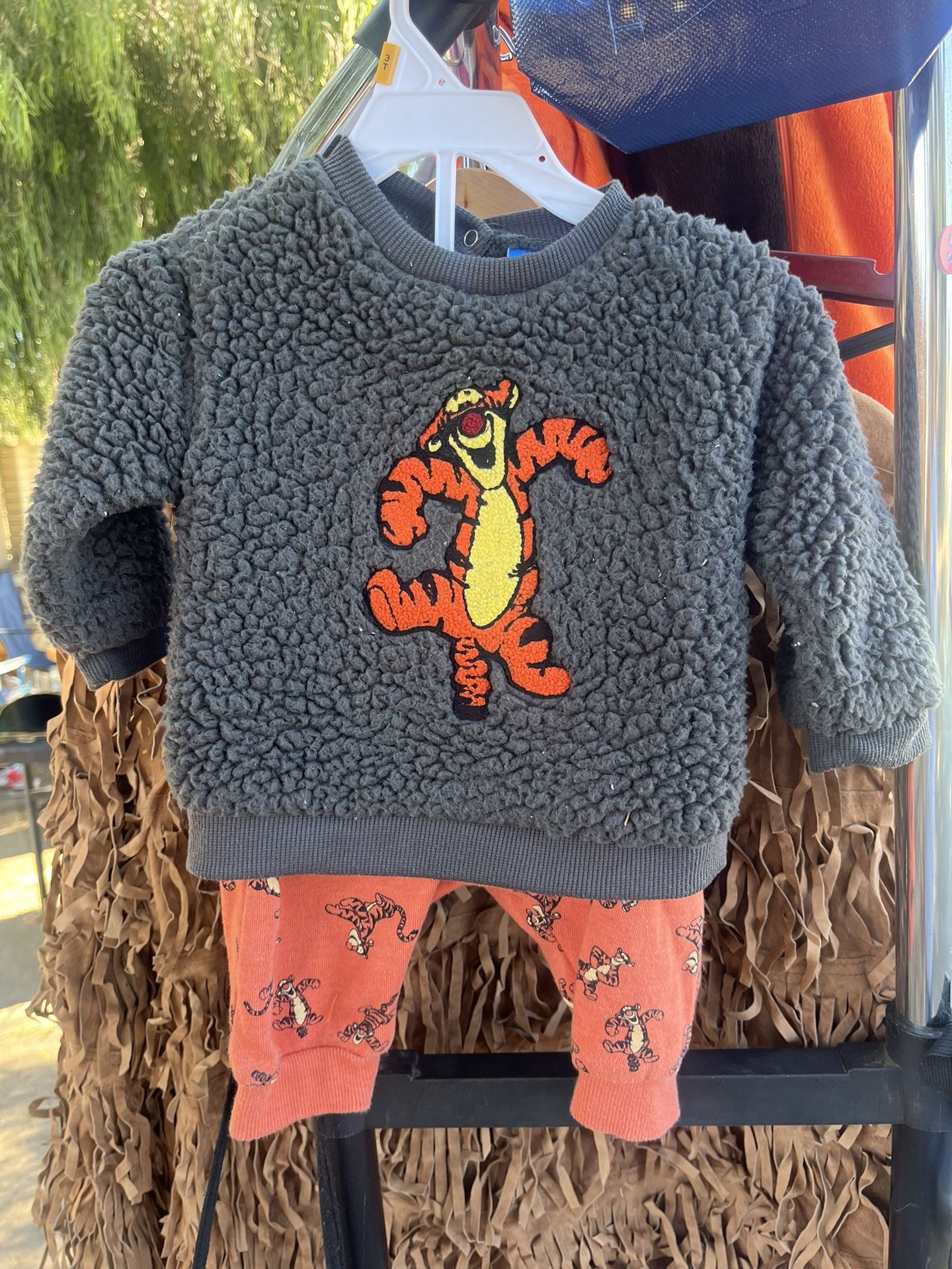 Infant Size 6-9 Mos Tigger Sweater And Pant