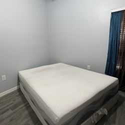 Sleep Innovations 12 Inch Memory Foam Queen Mattress