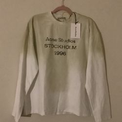 T Shirt Acne Studio’s / Never worn