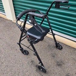 Nice Rolling Walker. "CHECK OUT MY PAGE FOR MORE DEALS "