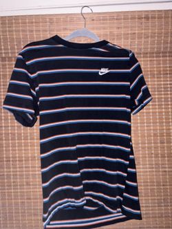 Two men’s Nike t shirts