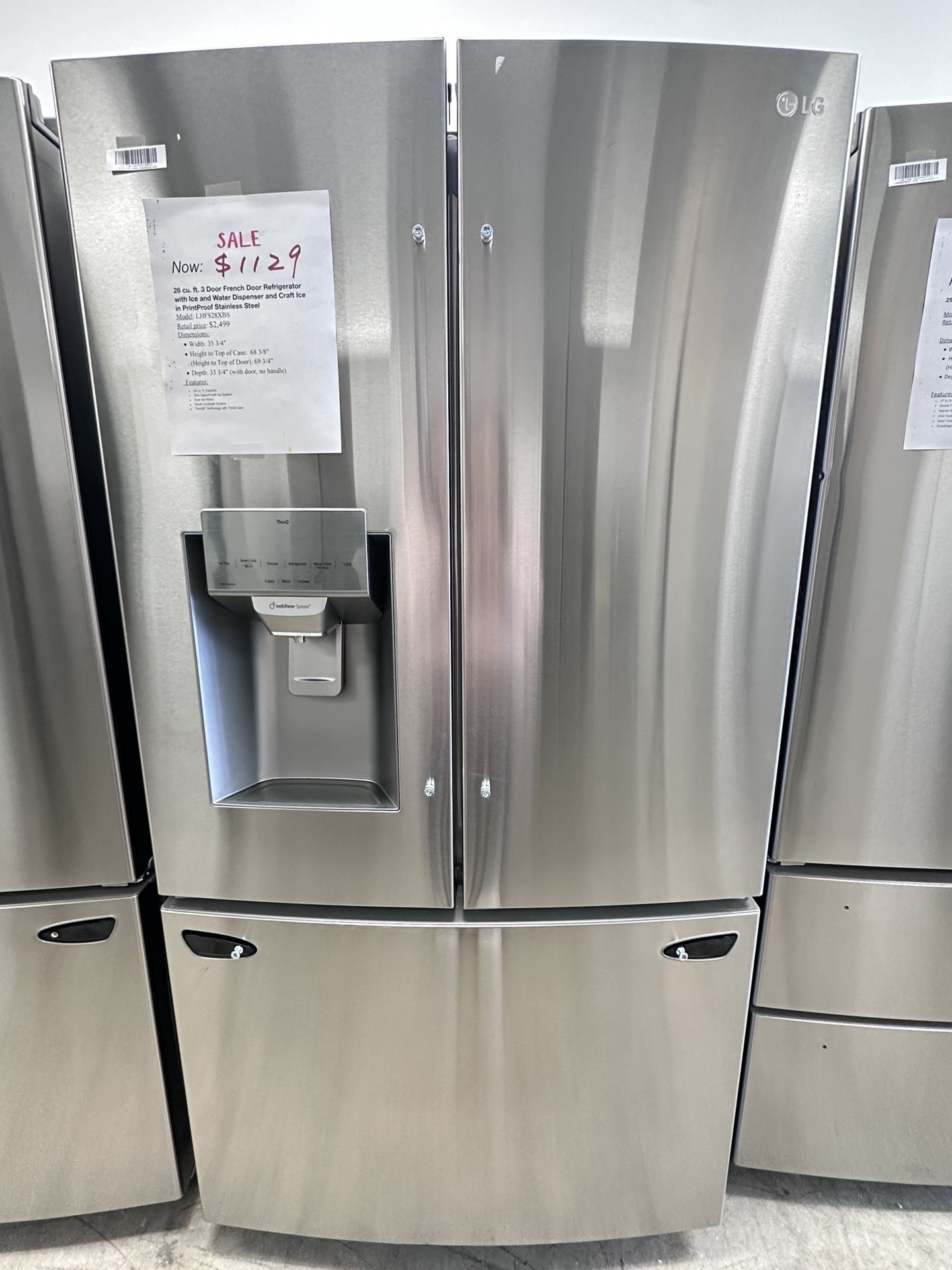 $1129 Unused LG 36” Wide Refrige With Water And Ice Maker 