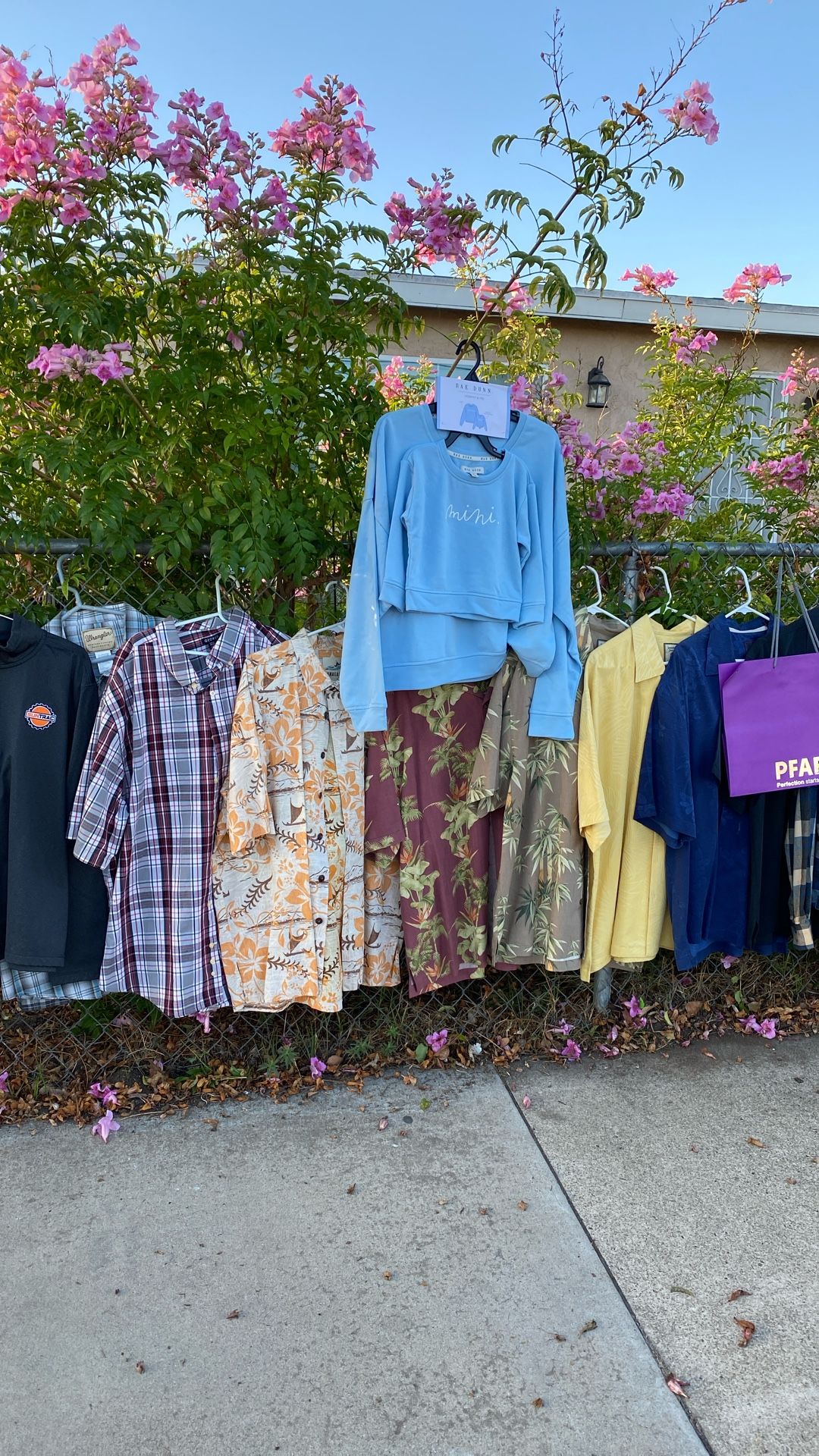 Yard Sale !!! 