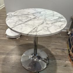 Round Marble Print Table 