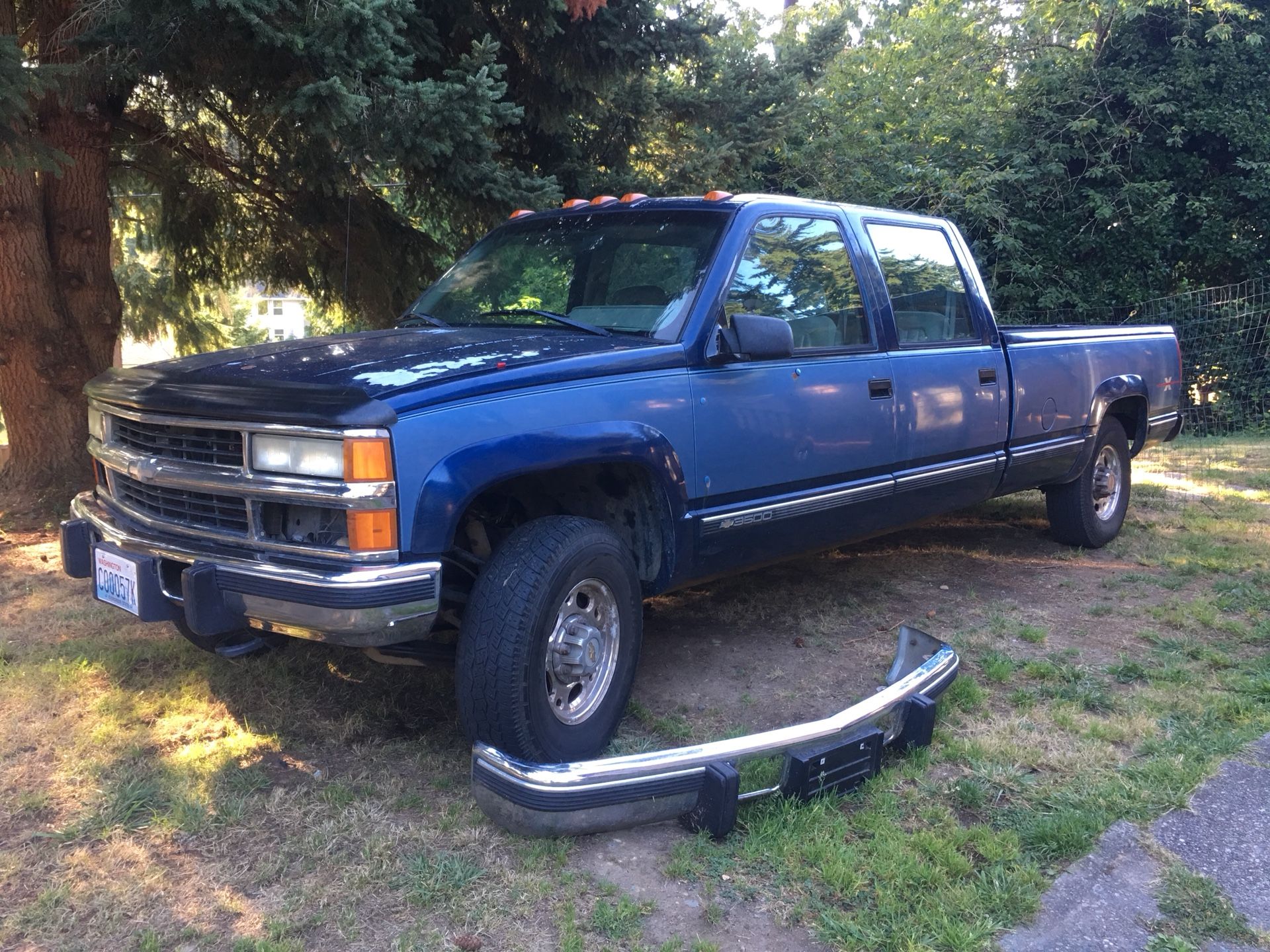 Parting out Chevy diesel 3500 4x4