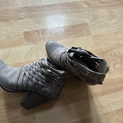 Boots Size 8