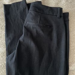 Old Navy Pixie Pants - Women’s Size 2