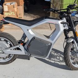2021 Sondors MetaCycle Silver