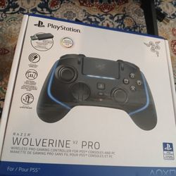 Razer Wolverine V2 Pro Wireless Gaming Controller PlayStation 5 Mecha-Tactile Buttons, Black
