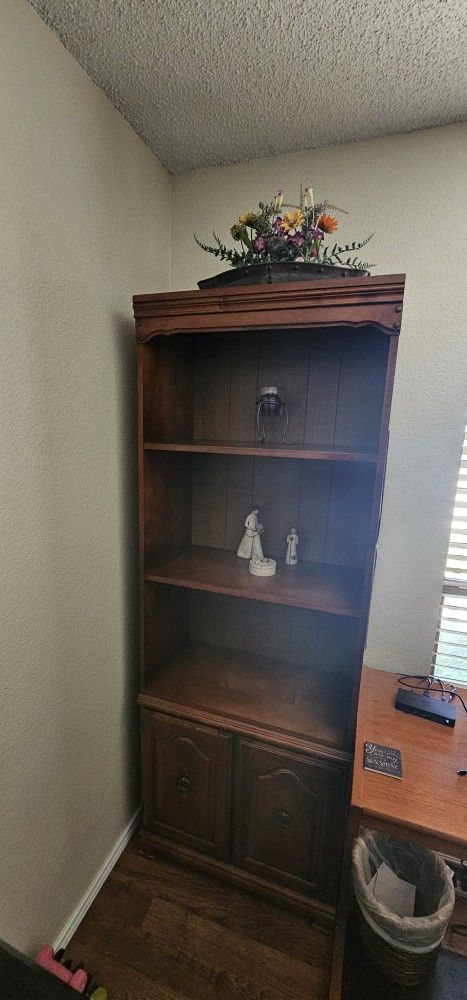 Wooden Bookshelf with Cabinet 
