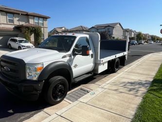 2015. F450 flatbed very low miles.