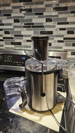 Cooks branded Juicer