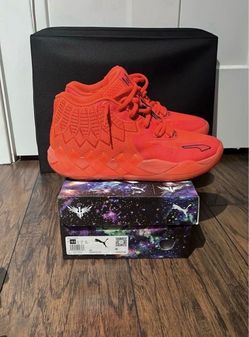Lámelo ball basketball shoes