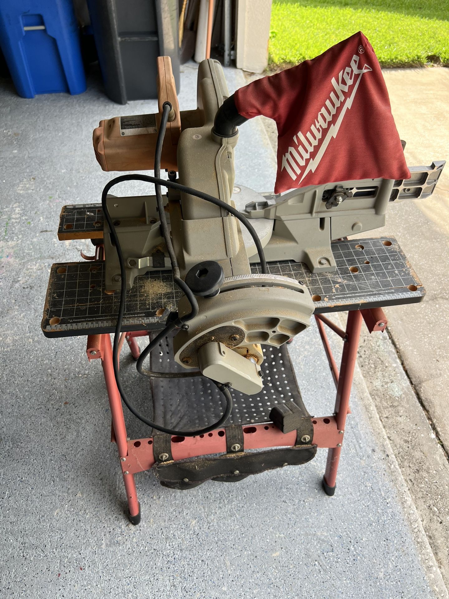 Sliding Miter Saw
