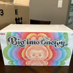 “Big Into Energy” Labubu