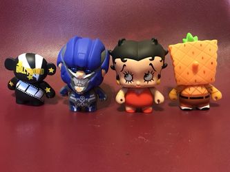 Universal Studios Uni-minis / Mini Collectibles 3”