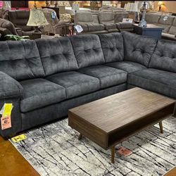 ASHLEY ACCRINGTON SECTİONAL SOFA SLEEPER FİNANCE AND DELİVERY AVAİLABLE 