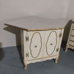 Furnishings- Corner Unit 