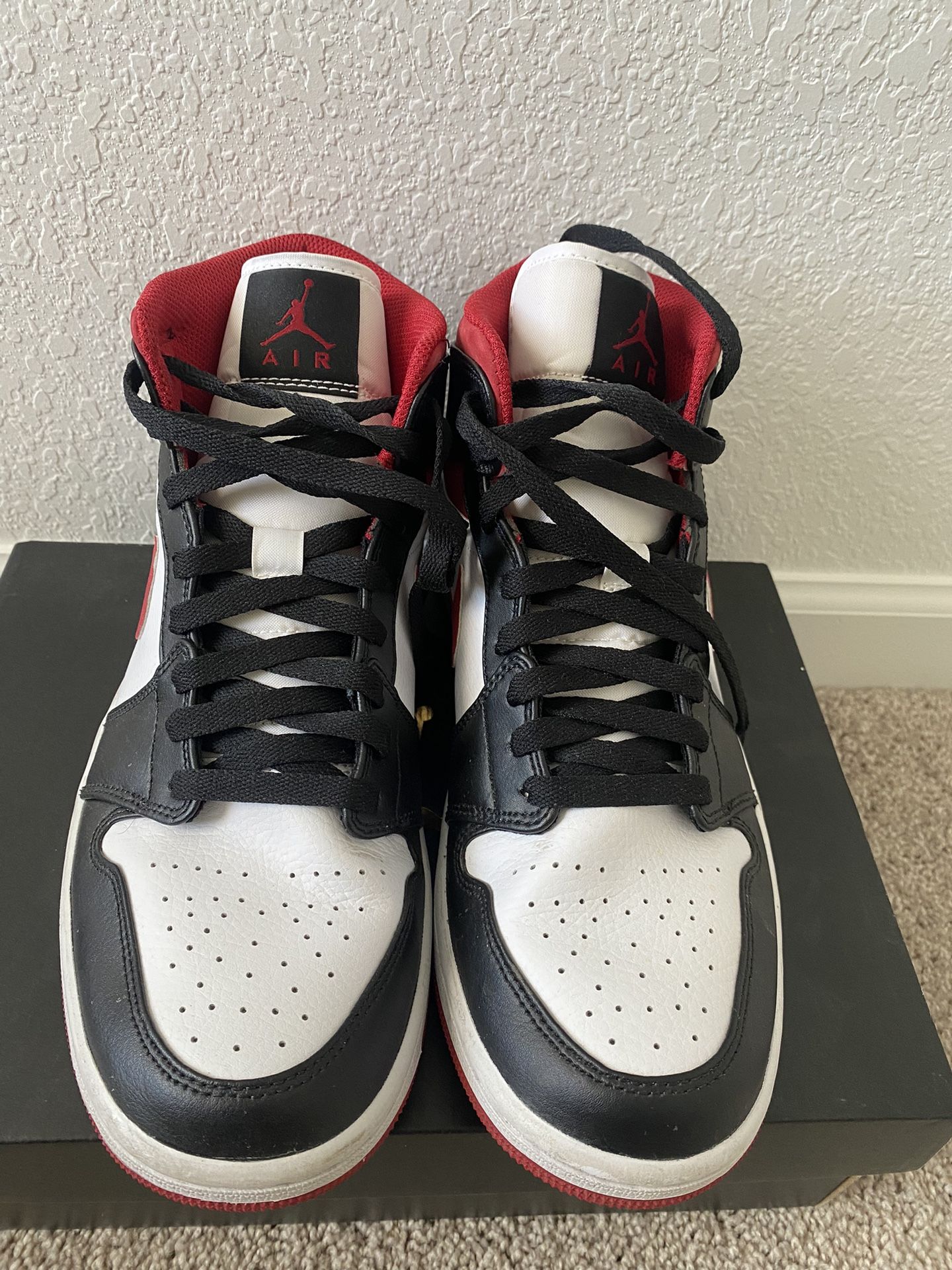 Jordan 1 Mid Gym Red - Black