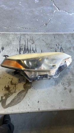 2014-16 Toyota Corolla Right Headlight