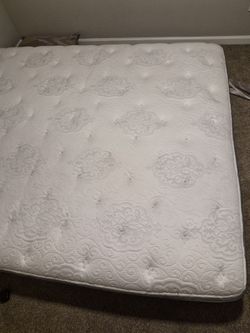 NEarly New mattress